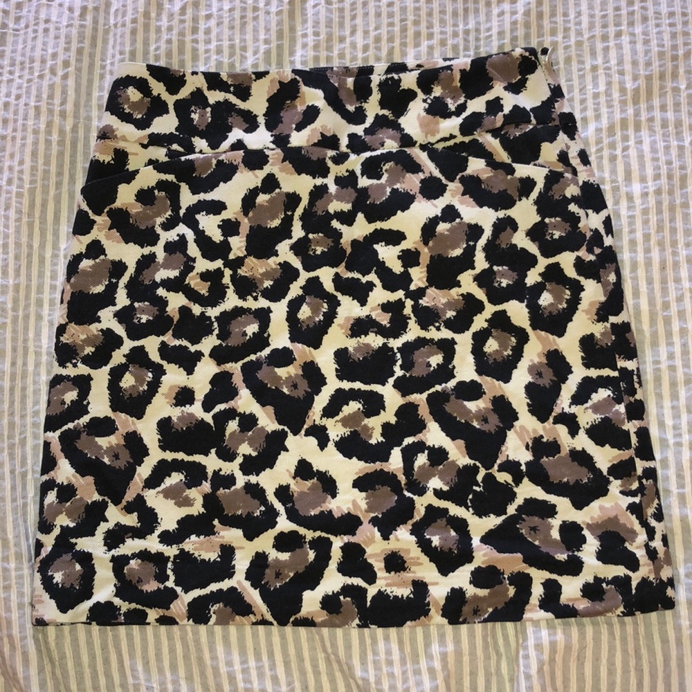 Leopard print skirt